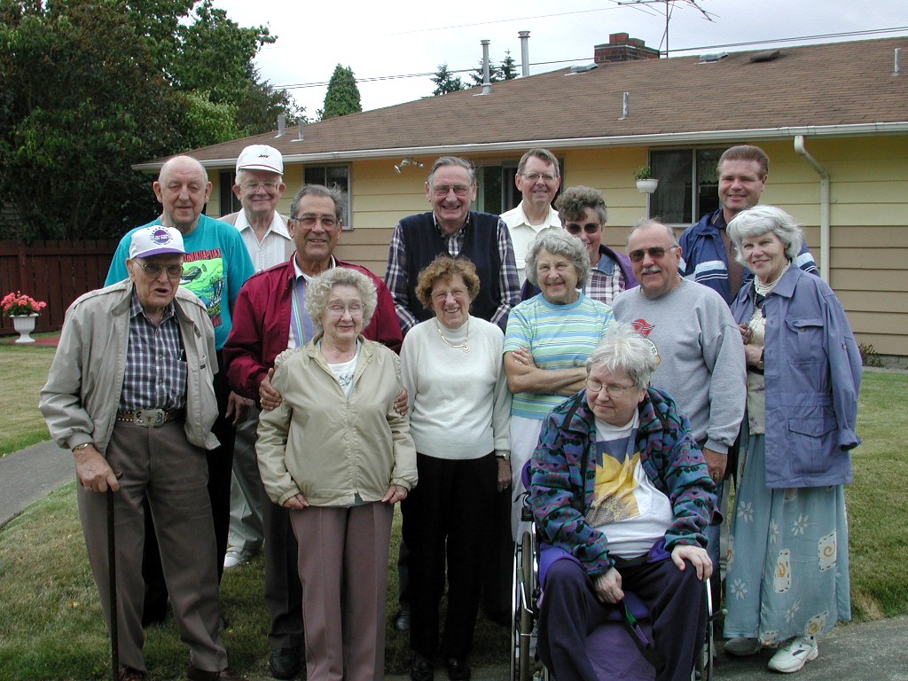 UCC/SCC Picnic Group Photo (2001)