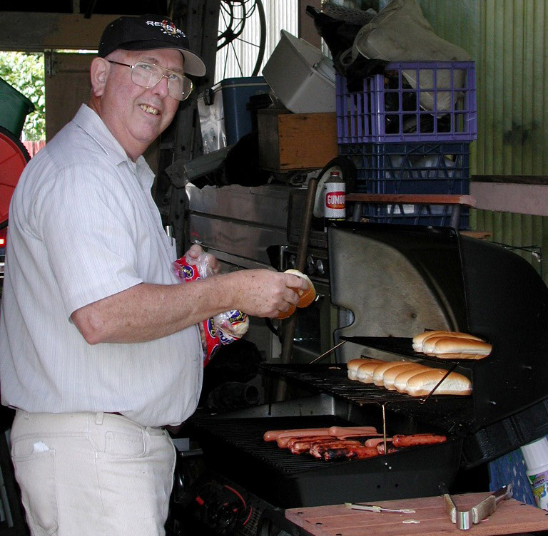 UCC/SCC Picnic - Del Cushing (2001)